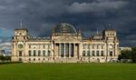 Reichstagsgebäude_von_Westen