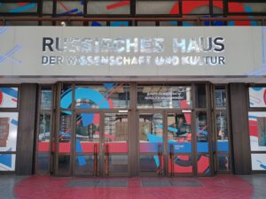 120260628_131843217_HDR_Russisches_Haus_in_Berlin